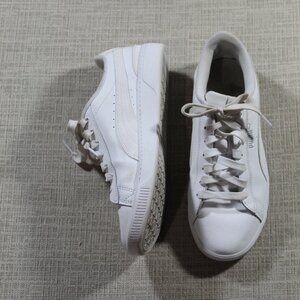 Puma Size 9 White on White Athletic Sneakers - EUC